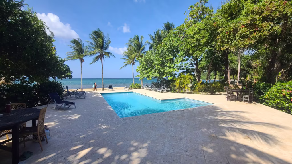 Palmetto Bay Beach Club Pool